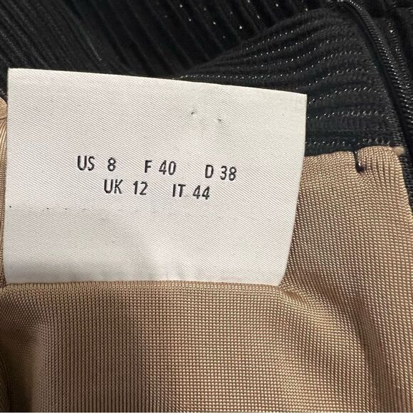 Akris Punto Black Flared Hem Ribbed Knit‎ Short Sleeve Black Dress - 8 - Picture 14 of 16